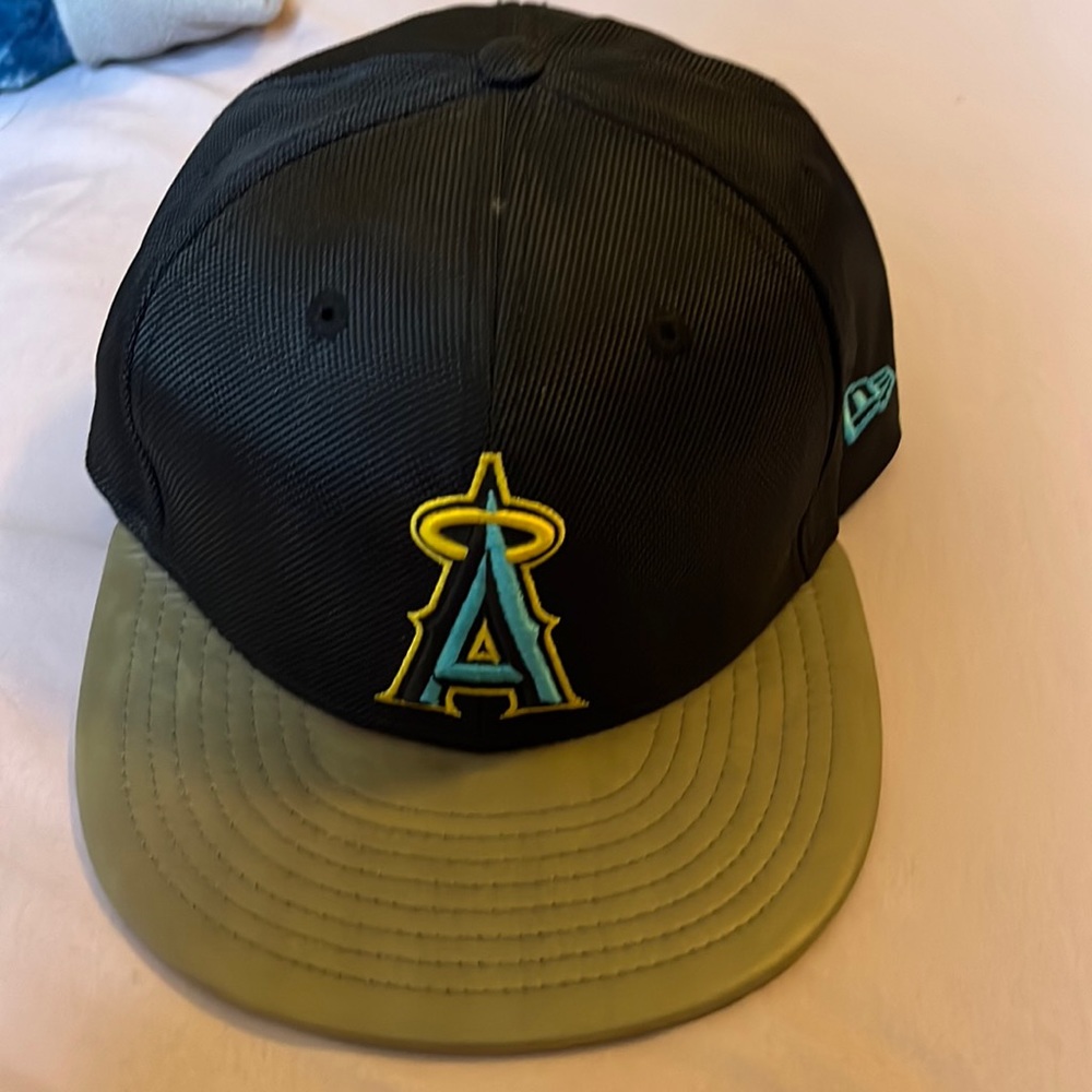 Angels hat